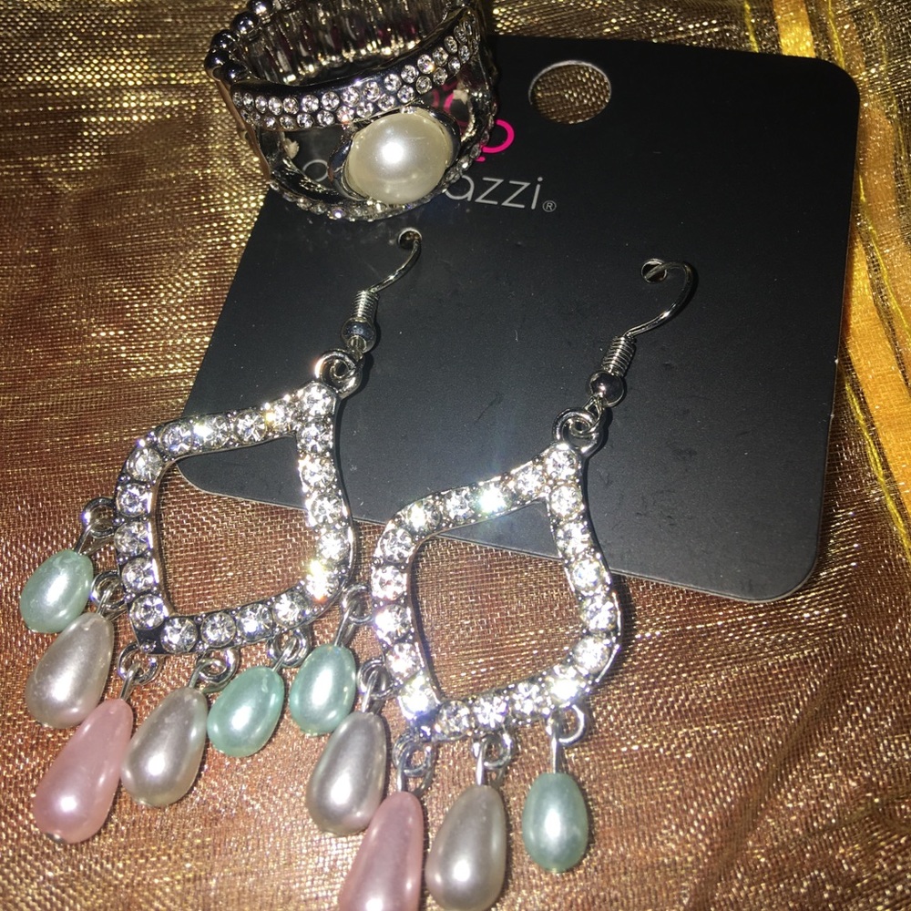 Divinely diamond multi earrings with pearl ring